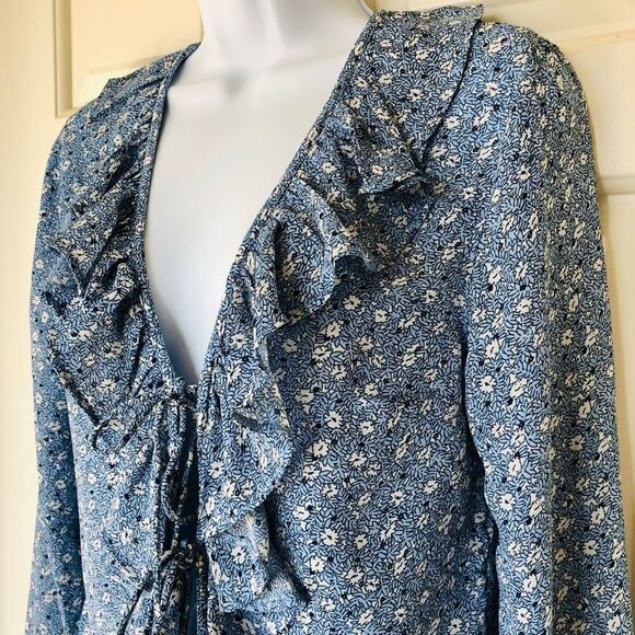 Abercrombie & Fitch Blue V-Neck Ruffle Tie Blouse - Picture 3 of 7